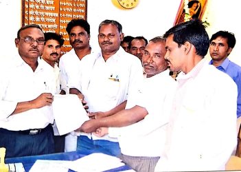 ग्रंथालय समस्या करिता निवेदन_page-0002